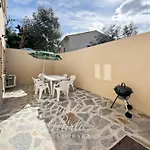 Casa Di Mirlo, B , Villa
